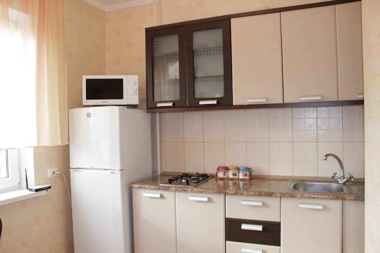 Староярмаркова С Видом На Парк И Реку Kryvy Rih Extérieur photo